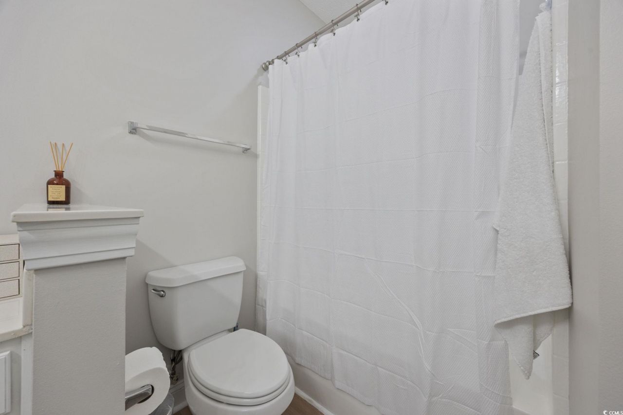 111 Fountain Pointe Ln. Photo 23