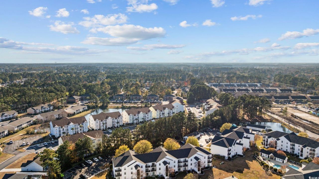 111 Fountain Pointe Ln. Photo 28