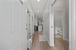 111 Fountain Pointe Ln. photo 4