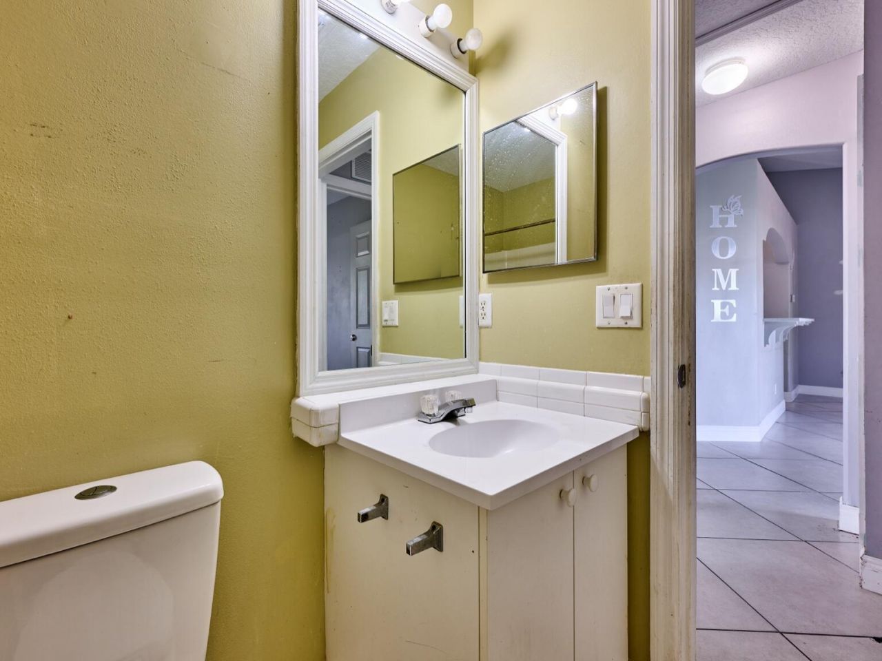 1407 SE Grapeland Avenue, Port Saint Lucie, FL 34952 Photo