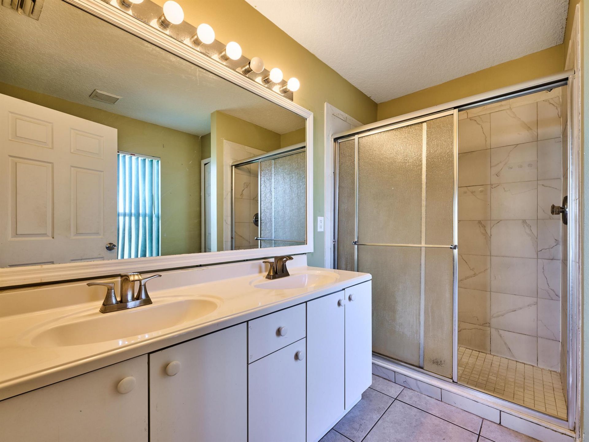 1407 SE Grapeland Avenue, Port Saint Lucie, FL 34952 Photo