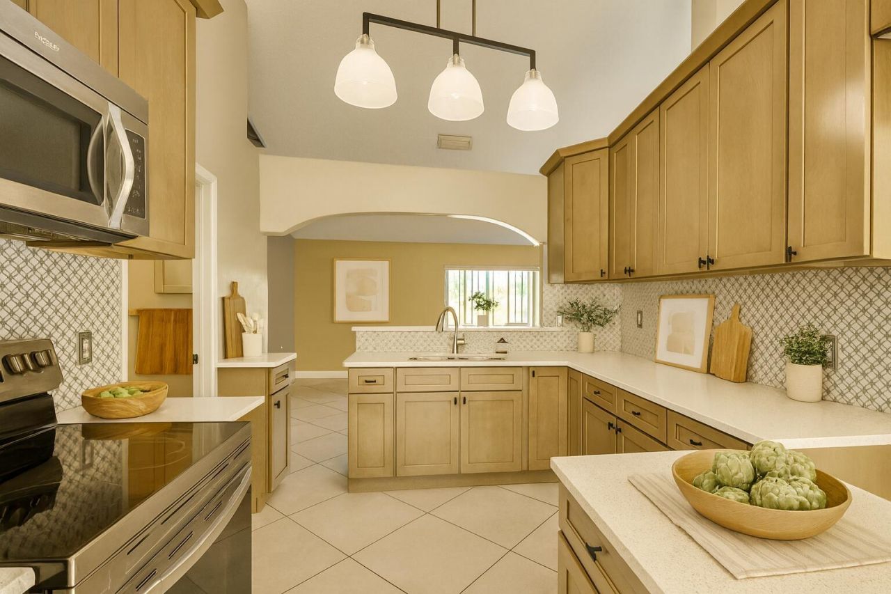 1407 SE Grapeland Avenue, Port Saint Lucie, FL 34952 Photo