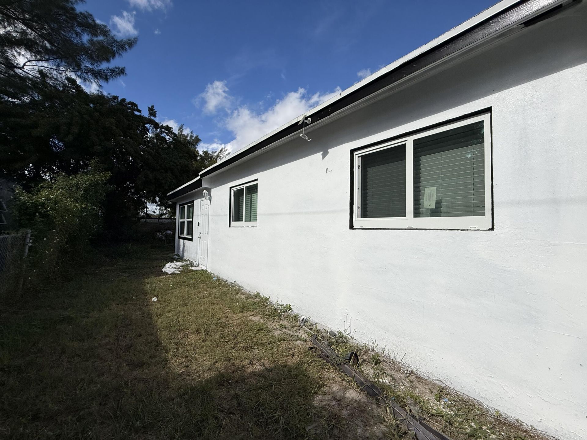 5909 Pinewood Avenue, West Palm Beach, FL 33407 Photo