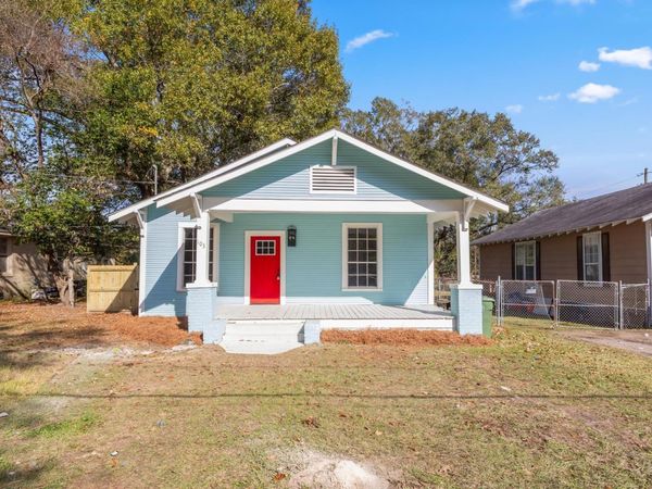 103 5th Ave., Hattiesburg, MS 39401