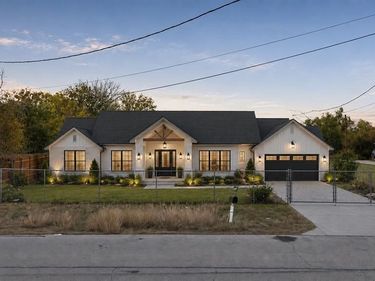 5912 Hereford Drive, Fort Worth, TX 76179
