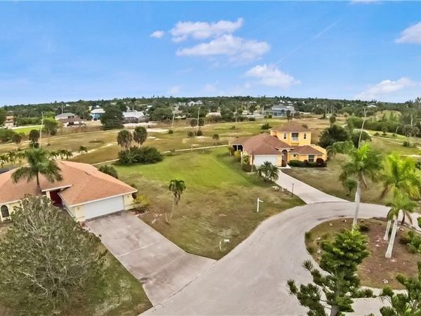 14358 Tamarac DR, BOKEELIA, FL 33922