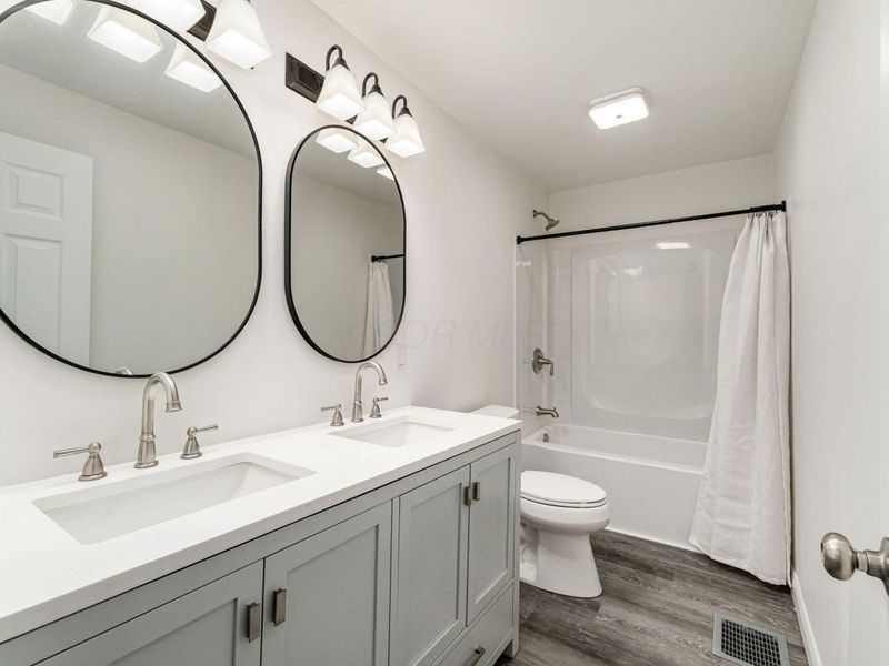 2247 Safford Avenue, Columbus, OH 43223 Photo 10