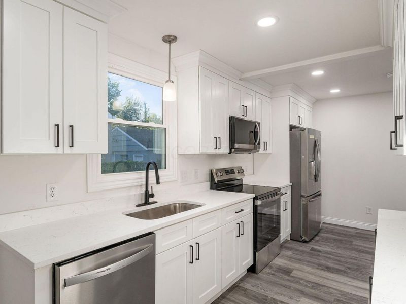 2247 Safford Avenue, Columbus, OH 43223 Photo 11