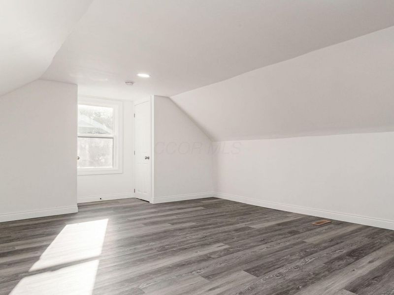 2247 Safford Avenue, Columbus, OH 43223 Photo 24