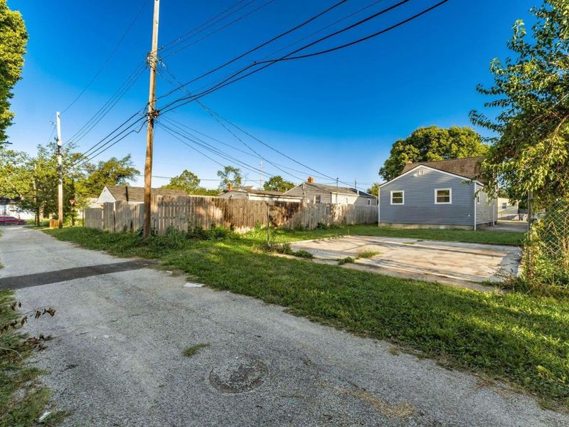 2247 Safford Avenue, Columbus, OH 43223 Photo 28