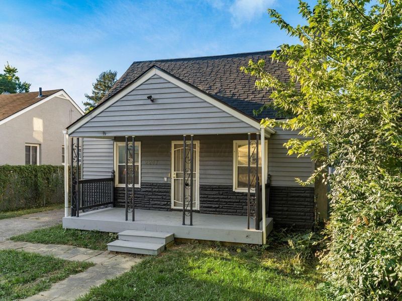 2247 Safford Avenue, Columbus, OH 43223 Photo 3