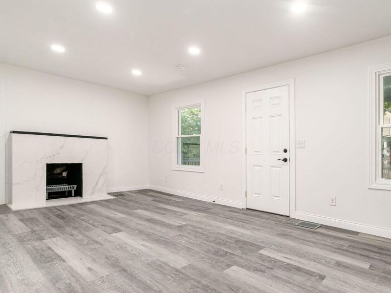 2247 Safford Avenue, Columbus, OH 43223 Photo 8