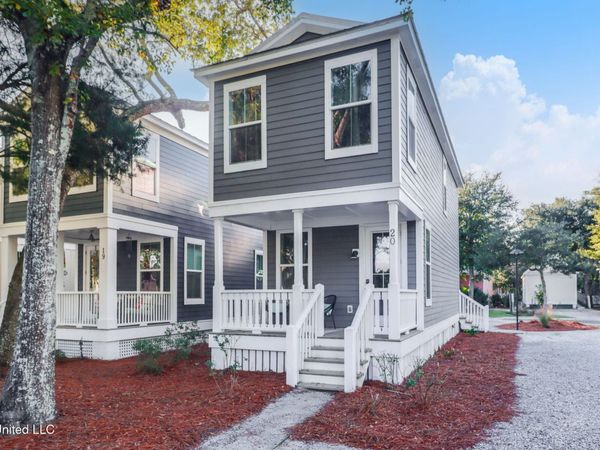 2207 Government Street, Ocean Springs, MS 39564