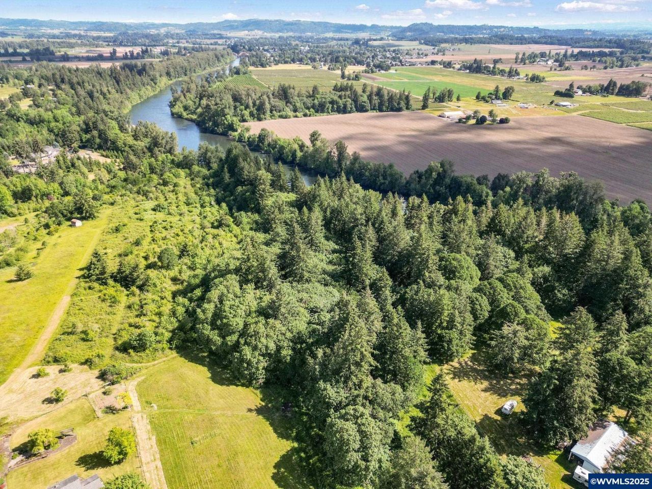 Santiam Wy Ne, Albany, OR 97322 Main Photo