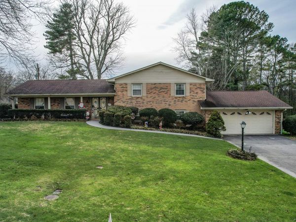 3880 Westview Drive NW, Cleveland, TN 37312