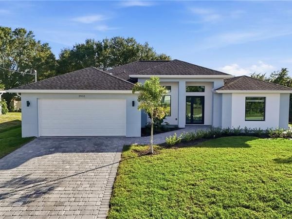 3903 15th ST SW, LEHIGH ACRES, FL 33976