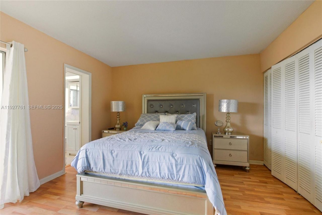 7770 N Dr Martin Luther King Jr St, Unit 201, Saint Petersburg, FL 33702 Photo