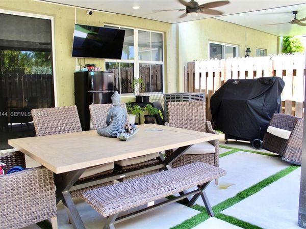 1463 SE 24 ter, Homestead, FL 33035