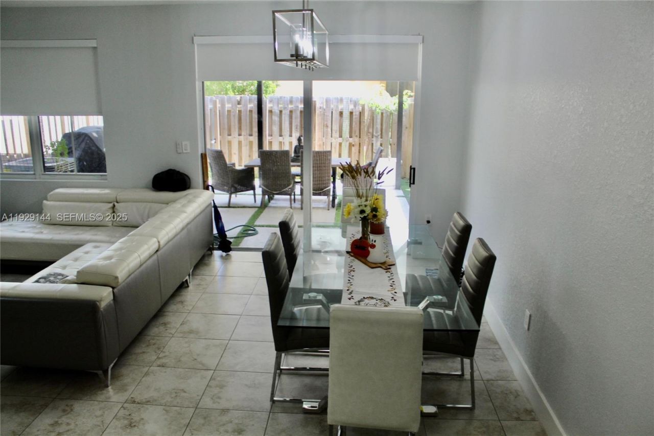 1463 SE 24 Ter, Homestead, FL 33035 Photo