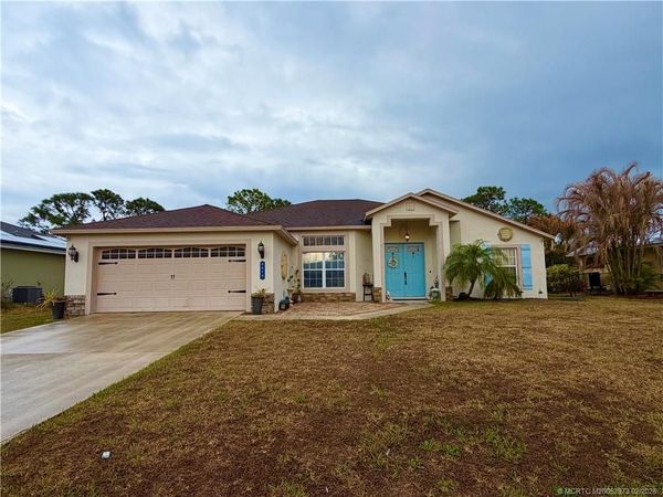 2573 SW Calender Street, Port St Lucie, FL 34953