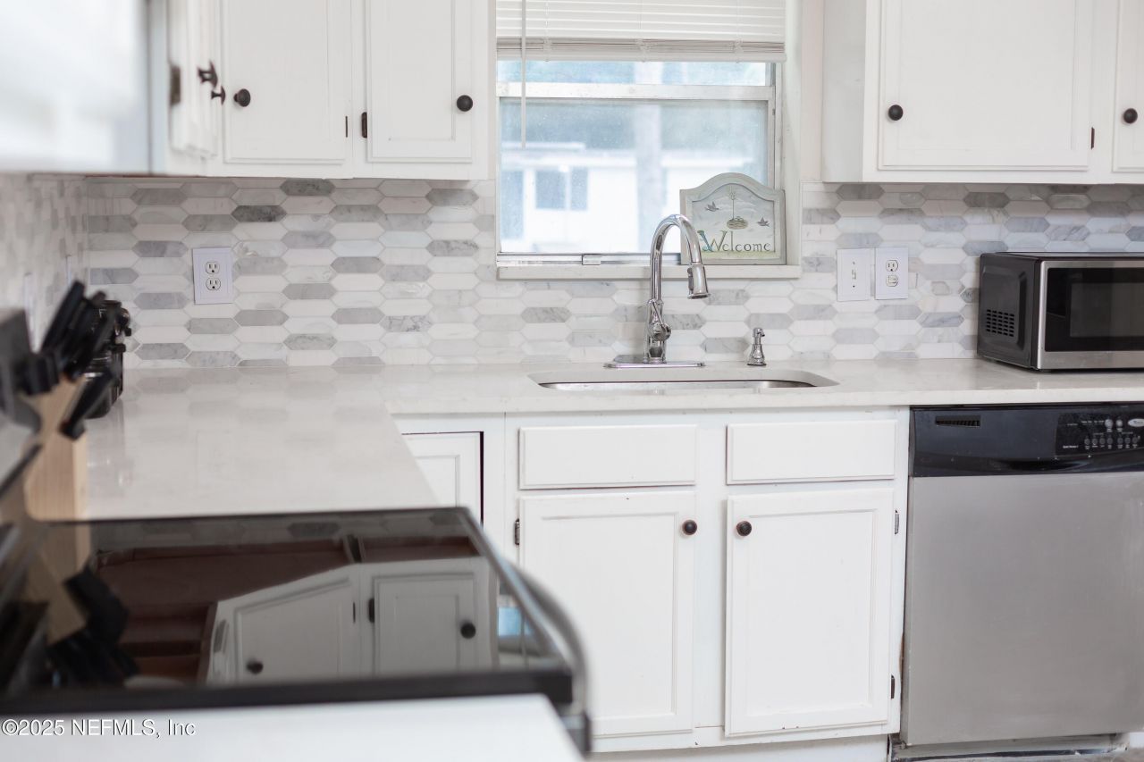 200 1st Avenue, Welaka, FL 32193 Photo