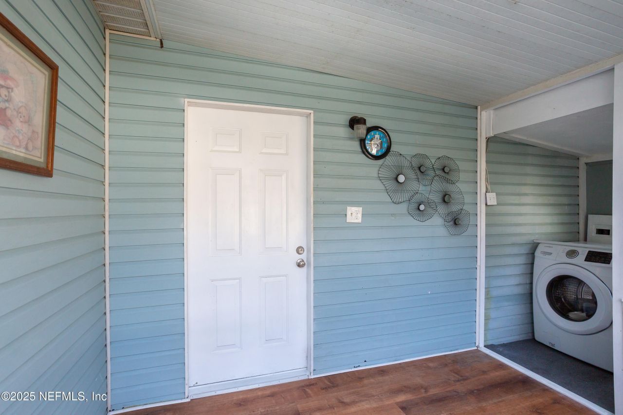 200 1st Avenue, Welaka, FL 32193 Photo