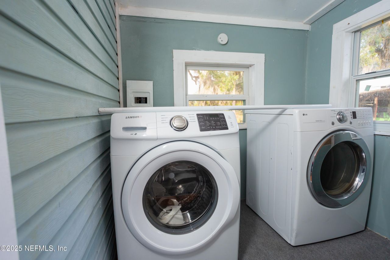 200 1st Avenue, Welaka, FL 32193 Photo