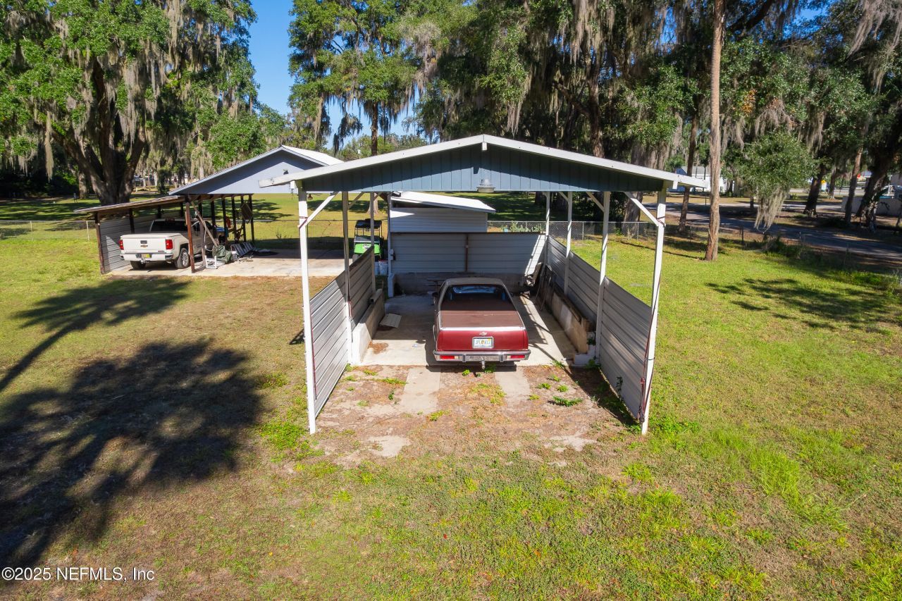 200 1st Avenue, Welaka, FL 32193 Photo