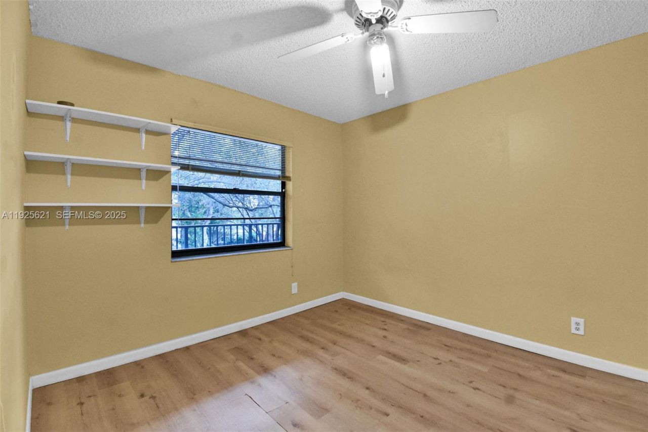 10501 W Broward Blvd, Unit 304, Plantation, FL 33324 Photo