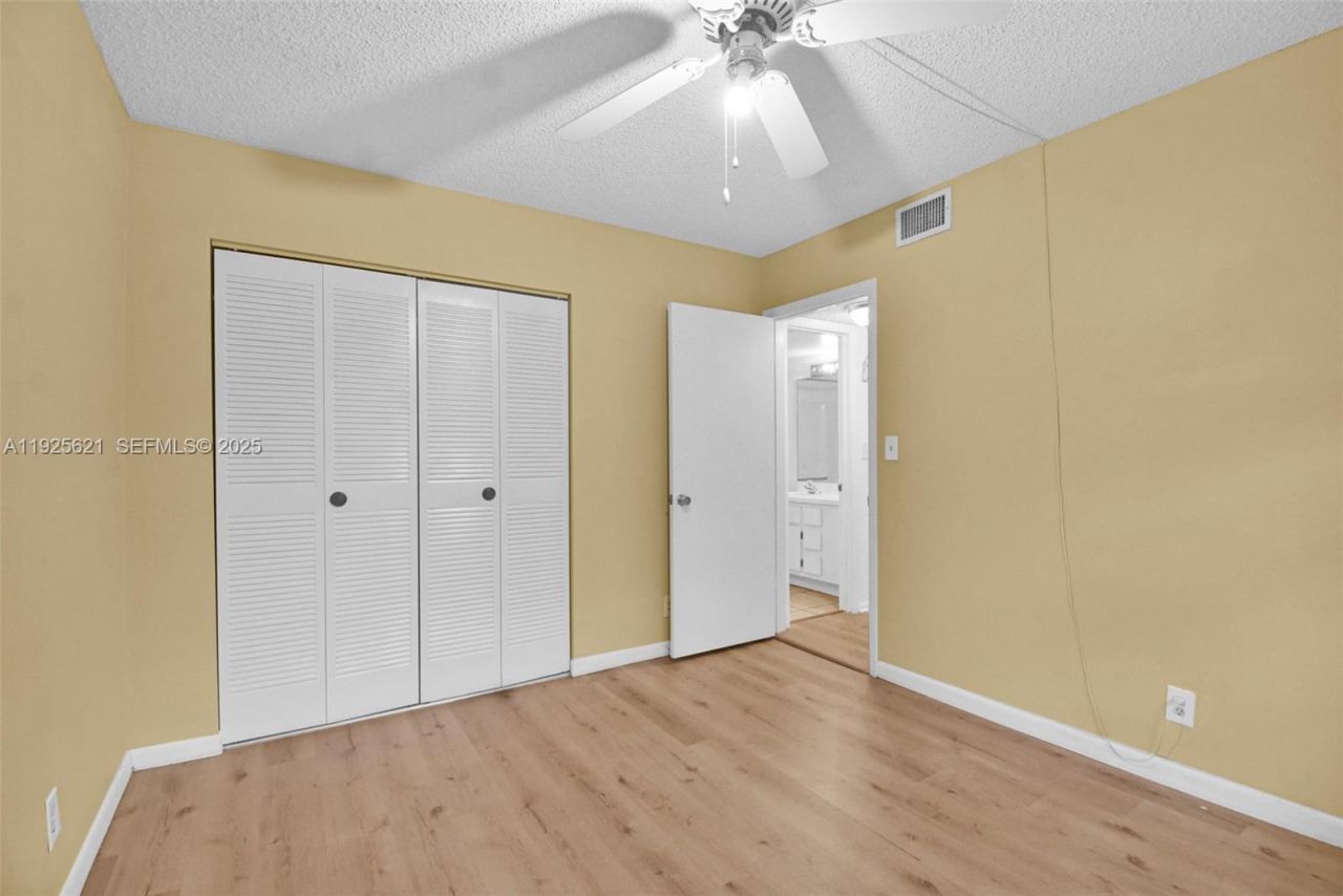 10501 W Broward Blvd, Unit 304, Plantation, FL 33324 Photo