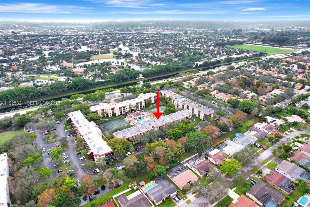 10501 W Broward Blvd, Unit 304, Plantation, FL 33324 Photo