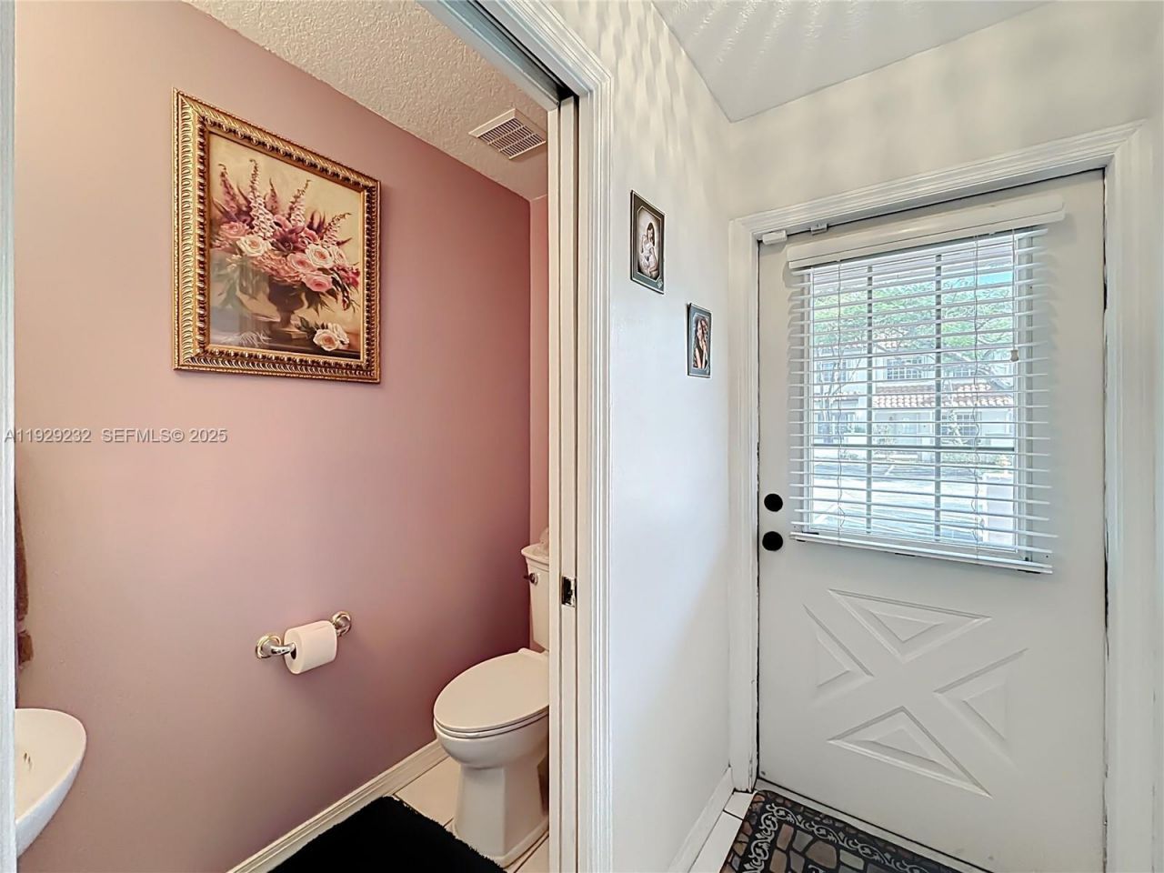 9521 NW 42nd St, Sunrise, FL 33351 Photo