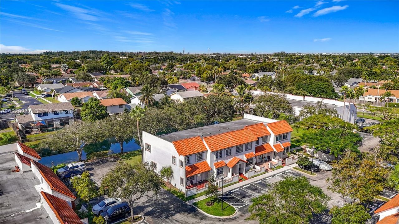 9521 NW 42nd St, Sunrise, FL 33351 Photo