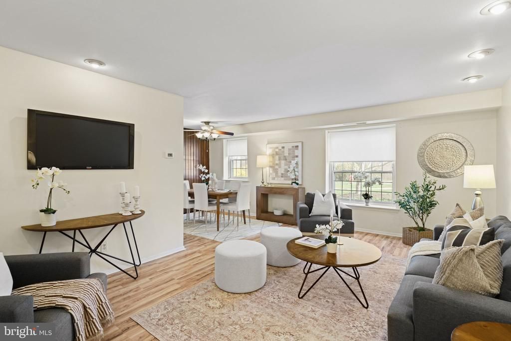4000 Gypsy Lane, Unit 316A, Philadelphia, PA 19129 Main Photo