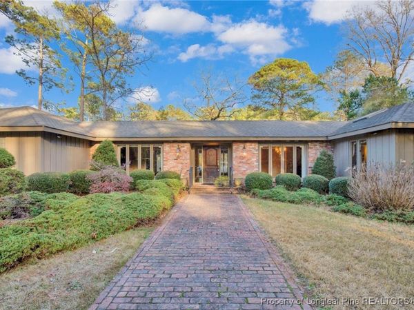 2003 Pinewood Terrace, Fayetteville, NC 28304