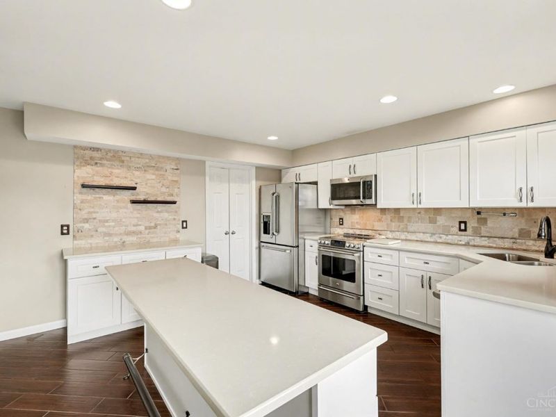 5485 Windridge Court, Unit 58, Columbia Twp, OH 45243 Photo 13