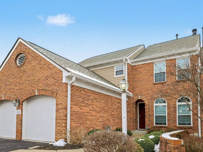 5485 Windridge Court, Unit 58, Columbia Twp, OH 45243 Photo 2