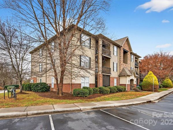 202 Brickton Village Circle, Unit 201, Fletcher, NC 28732
