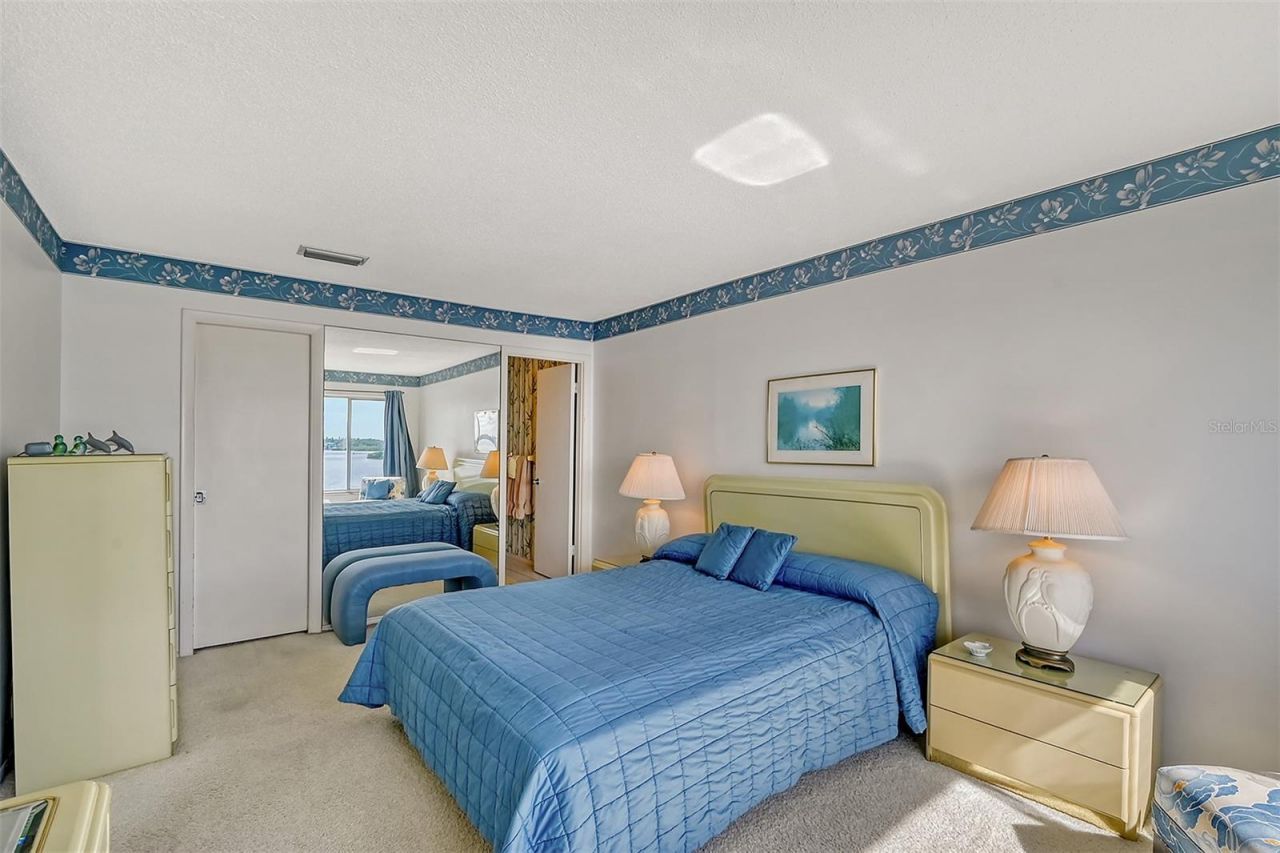 8911 Midnight Pass Road, Unit 410, Sarasota, FL 34242 Photo