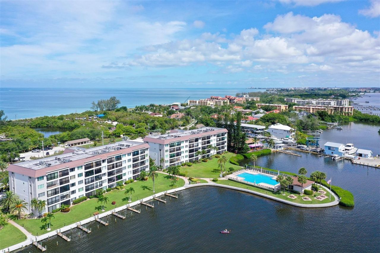 8911 Midnight Pass Road, Unit 410, Sarasota, FL 34242 Photo