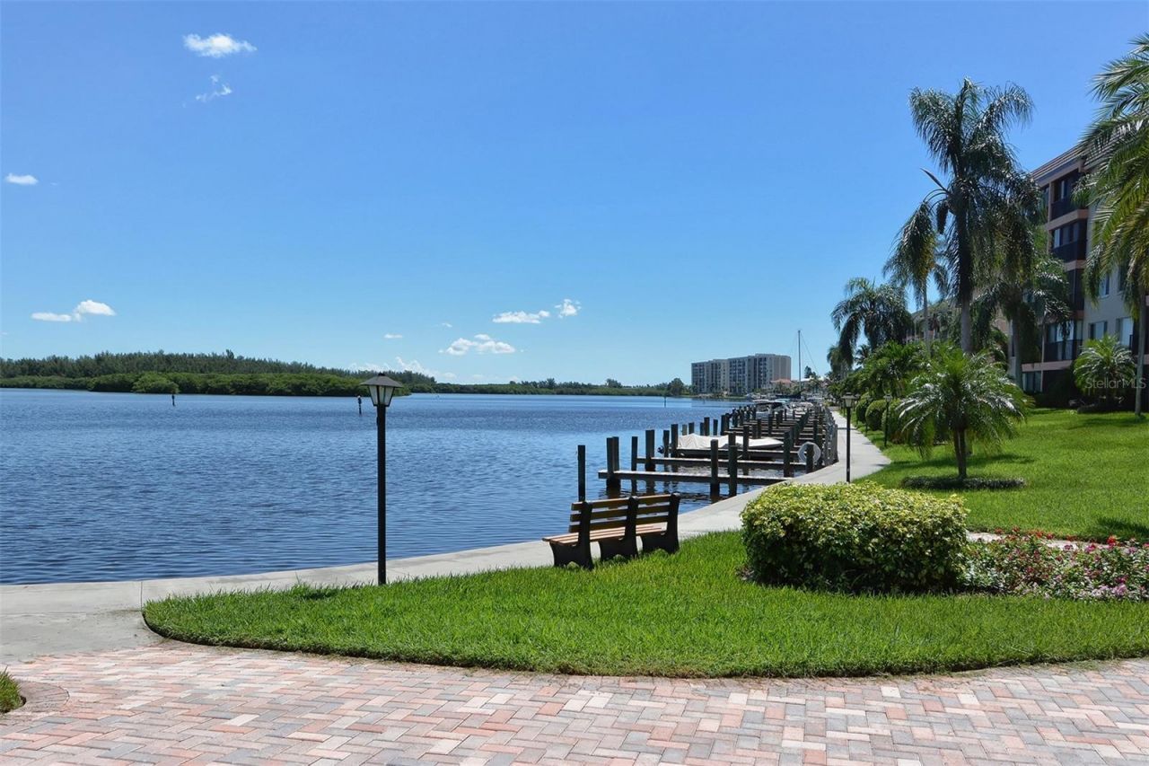 8911 Midnight Pass Road, Unit 410, Sarasota, FL 34242 Photo