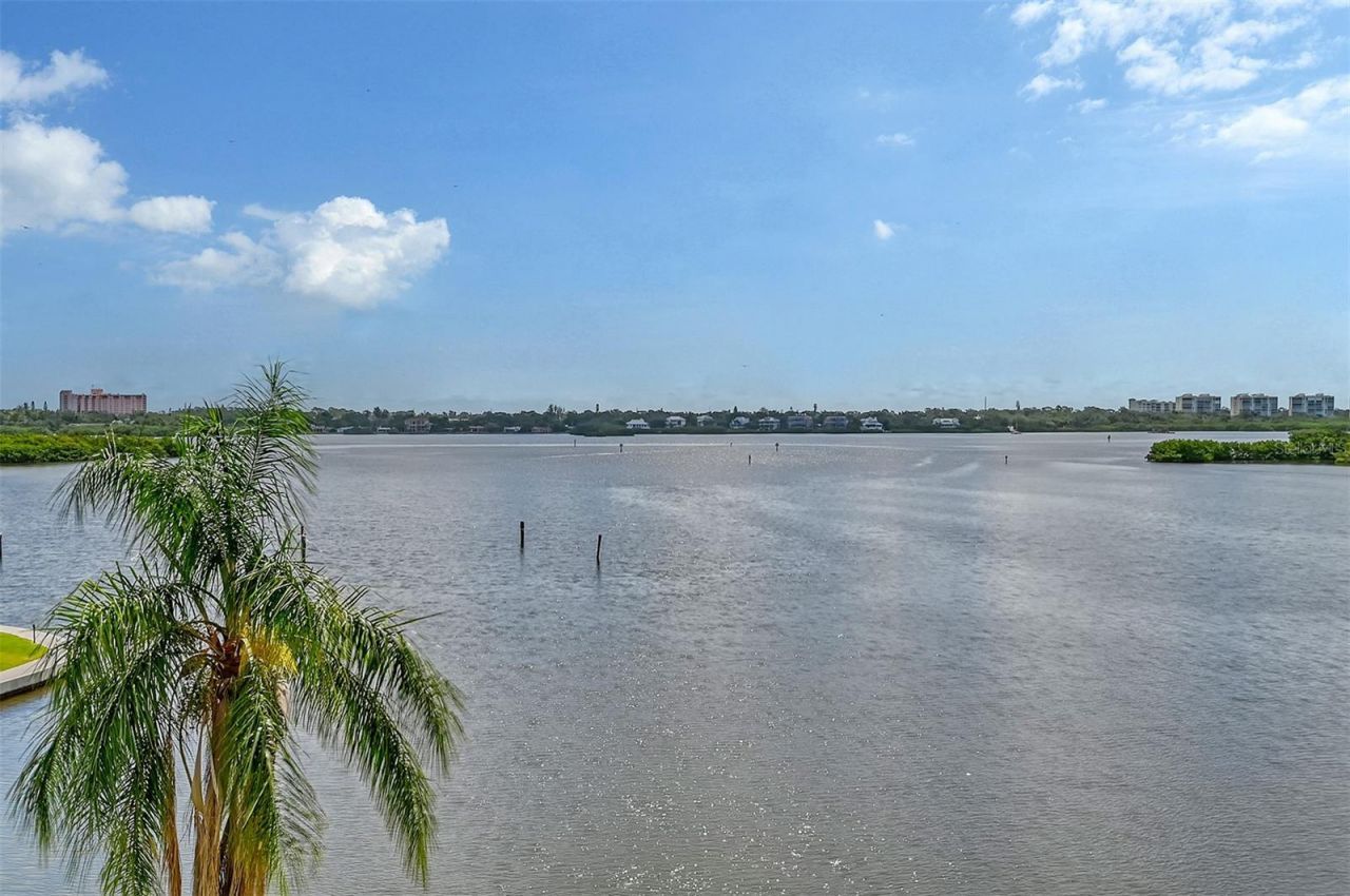 8911 Midnight Pass Road, Unit 410, Sarasota, FL 34242 Photo