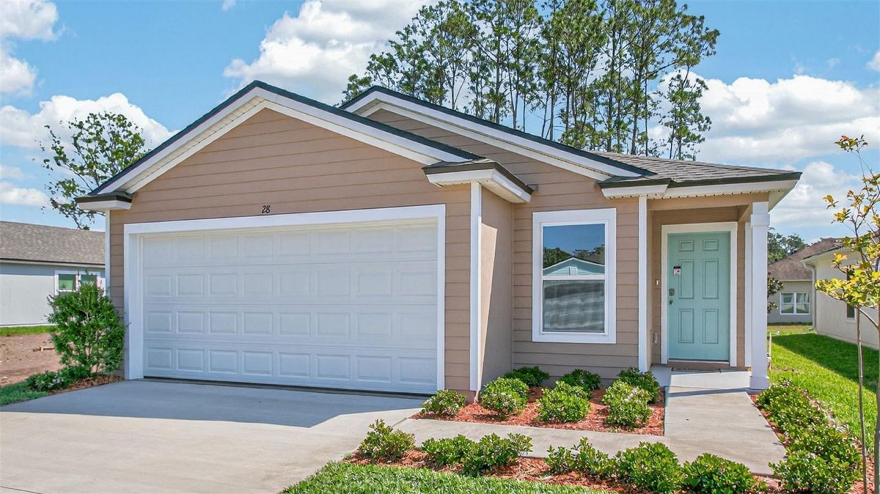 28 Flagstick Lane, Bunnell, FL 32110 Main Photo