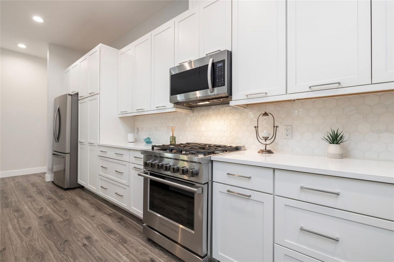 416 Indiana Avenue, Crystal Beach, FL 34681 Photo