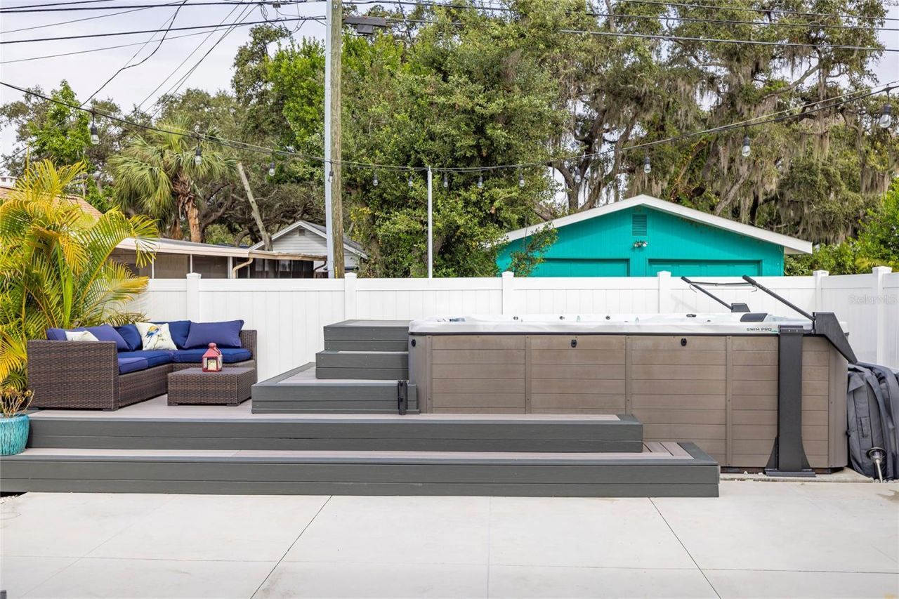 416 Indiana Avenue, Crystal Beach, FL 34681 Photo