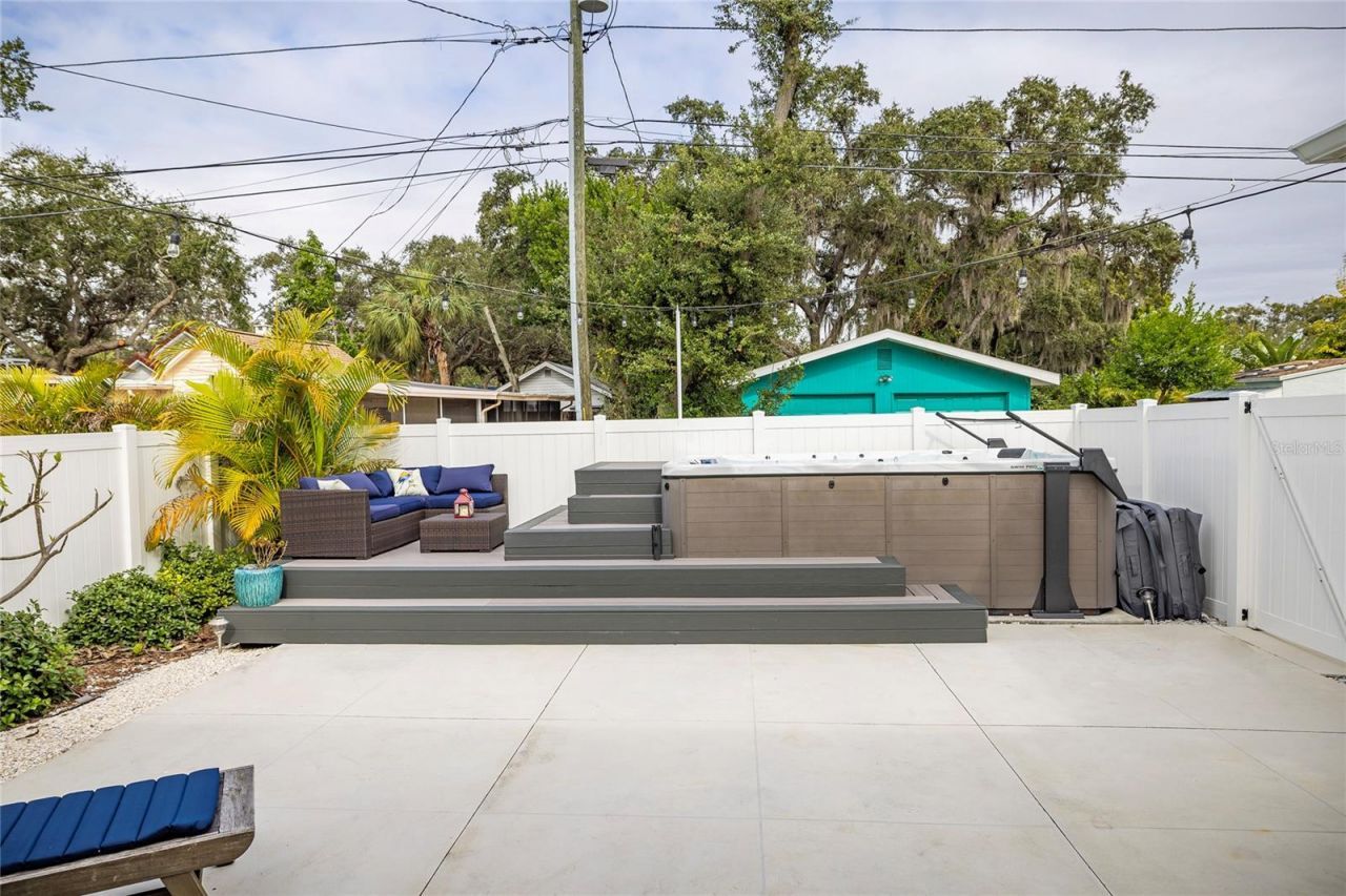 416 Indiana Avenue, Crystal Beach, FL 34681 Photo