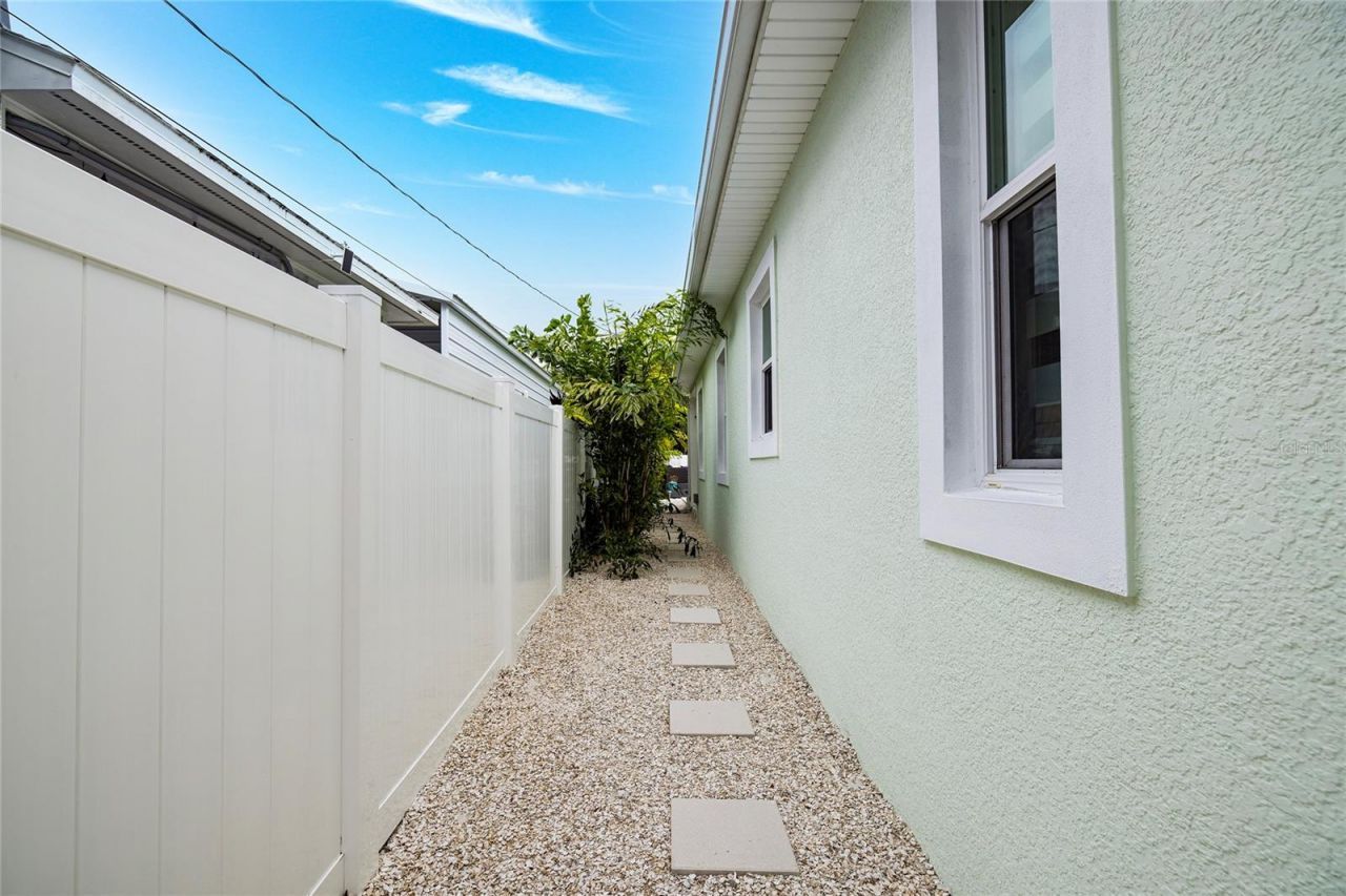 416 Indiana Avenue, Crystal Beach, FL 34681 Photo