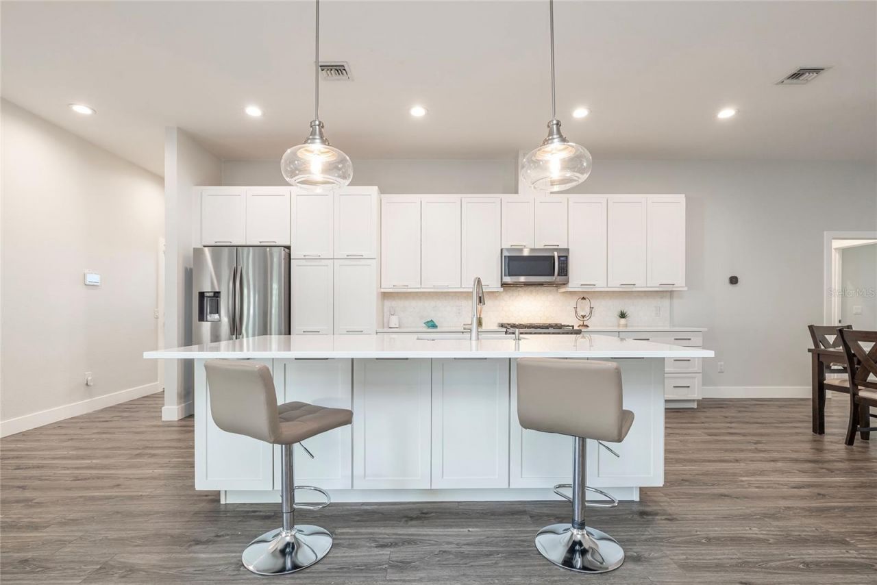 416 Indiana Avenue, Crystal Beach, FL 34681 Photo