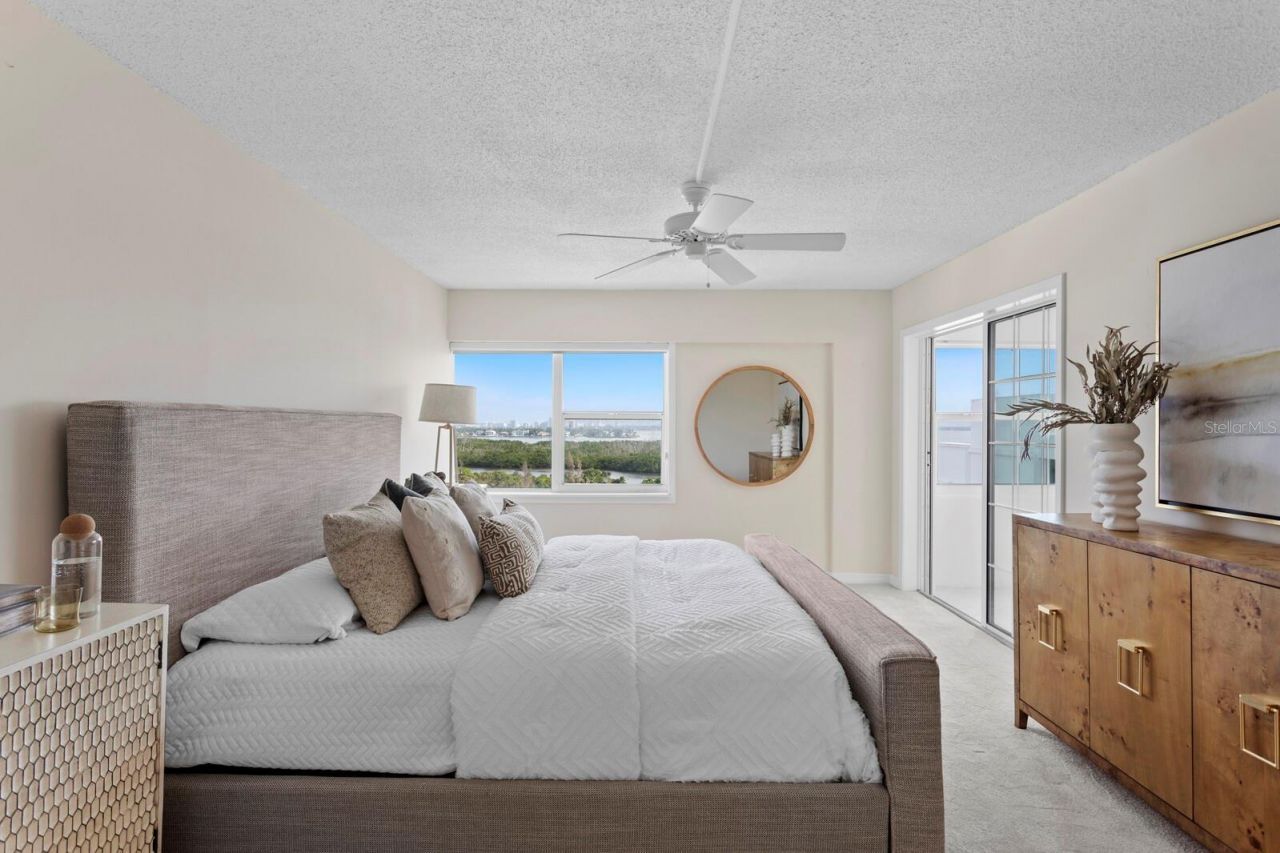 1750 Benjamin Franklin Drive, Unit 9G, Sarasota, FL 34236 Photo