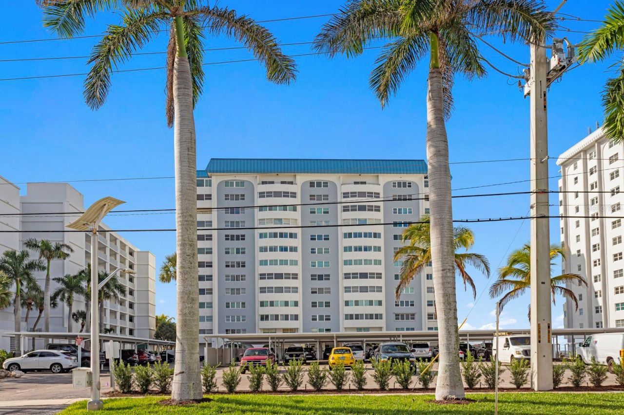 1750 Benjamin Franklin Drive, Unit 9G, Sarasota, FL 34236 Photo